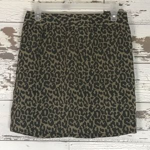 Banana Republic Leopard mini skirt 2P